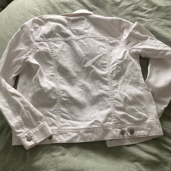 Old Navy Frayed White Denim Jacket - Picture 4 of 6